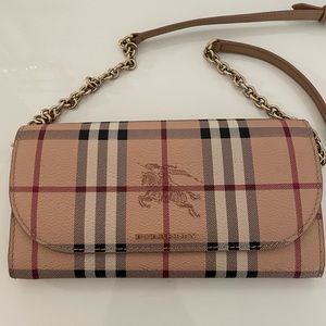 Burberry Henley Wallet on Chain